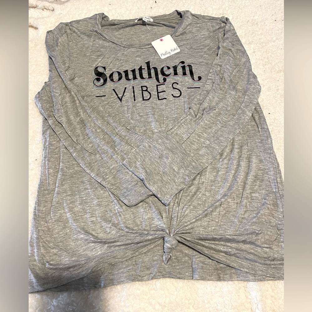 Graphic long sleeve grey teeshirt size extra large